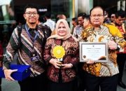 Pemkab Touna Raih Penghargaan Kategori Utama Peserta BPJS 