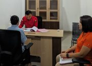 Polisi Serahkan Tersangka Seorang Perempuan Warga Kintom Kasus Penganiayaan ke Kejari Banggai