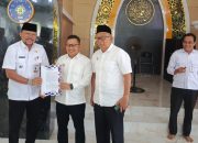 Bupati Banggai Serahkan SK Plt Kadis Peternakan Kepada Ridwan Palopa