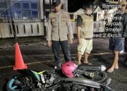 Akibat Kurang Hati-Hati Pengendara Sepeda Motor Tabrak Mobil Truck Sedang Parkir