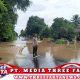 Akibat Intenitas Hujan Cukup Tinggi Rumah Warga dan Badan Jalan Banjir di Desa Saluan