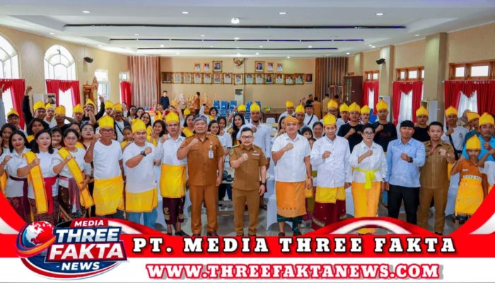 Bupati Amirudin Lepas Kontingen Utsawa Dharma Gita Menuju Kota Palu