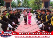 Tradisi Pedang Pora dan Adat Sambut Kapolresta Banggai yang Baru